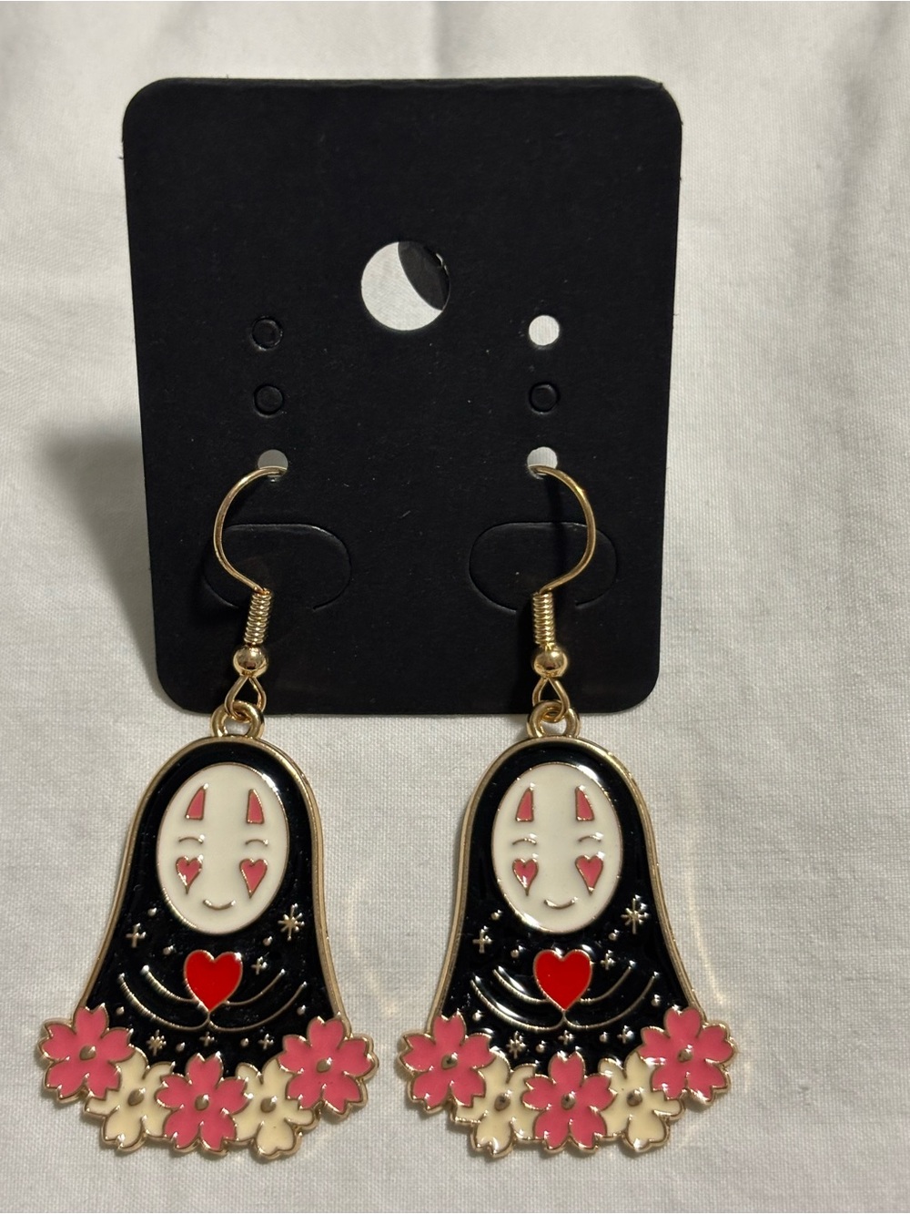 Beautiful No Face Gold/Copper Tone Pink & Black Floral Heart Drop Earrings